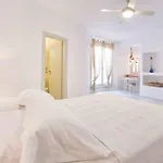 Anne * Parikia (Paros)